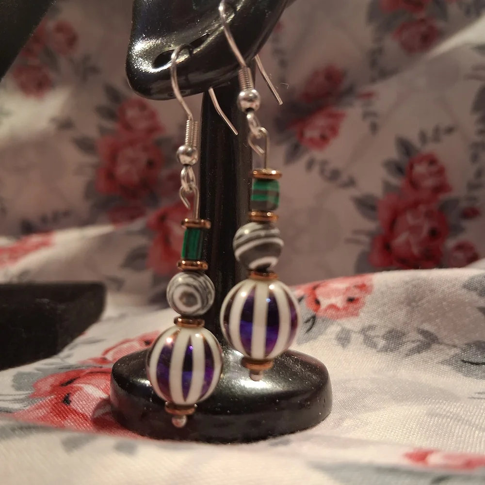 Striped Bead Necklace Set in Black, White, and Green